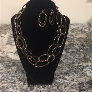Necklace and earrings set